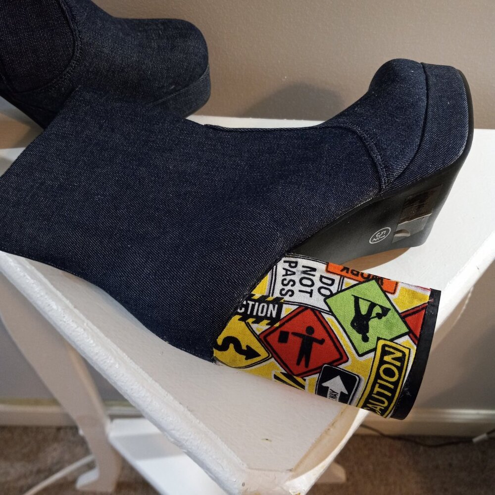Cartoon Heel Denim Boots - Picture 5 of 9